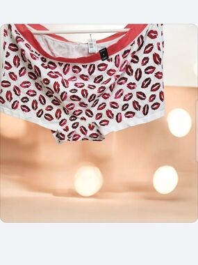 torrid White Boy Shorts with Red and Pink Lip Print
